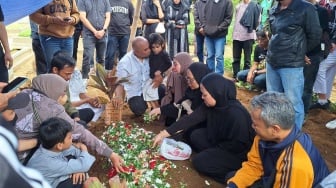 Pemain ke-12 Persib yang Meninggal di Solo Sudah Dimakamkan di Bandung