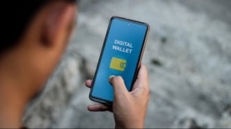 Mulai Banyak Dipakai Orang, Yuk Bahas Kelebihan dan Kekurangan E-Wallet