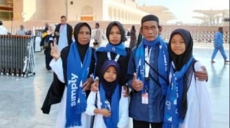 Turut Bahagia Sunhaji Akhirnya Bisa Umrah Bareng Keluarga, Netizen: Rezeki Allah yang Atur Bukan dari Taim