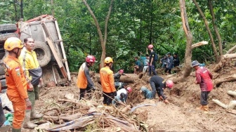 Curah Hujan Tinggi, Kemenpar Ingatkan Wilayah Jawa Paling Rawan Bencana Selama Momen Libur Nataru