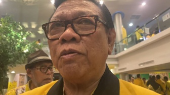 Kisruh Kursi Ketum PMI, Agung Laksono Siap Duduk Bersama Bareng JK: Kalau Saya Anytime