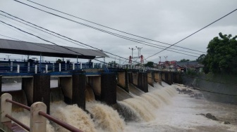 Masuki Musim Hujan, Bendung Katulampa Kerap Sentuh Siaga 3 pada Sore Hari