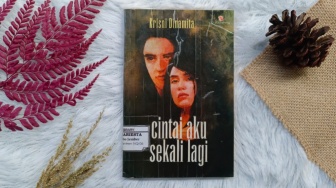 Pengkhianatan Cinta di Detik Pernikahan dalam Novel Cintai Aku Sekali Lagi
