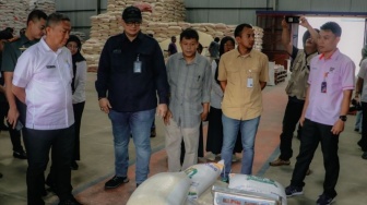 Sekda Pemkab Ciamis: Kualitas Beras Bantuan Pangan Layak Konsumsi