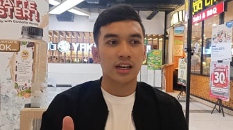 Kasihan Kerepotan Saat Umrah, Awal Mula Hendra Zayn Dekat dengan Inara Rusli dan Anak-anaknya