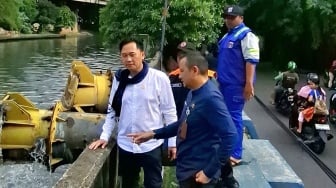 Antisipasi Banjir, Anggota DPRD DKI Cek Rumah Pompa di Jakarta Barat