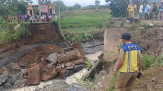 Jembatan Penghubung Sragen-Ngawi Putus, Akses Warga Harus Memutar, Ini Kronologinya