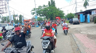 Menang Pilkada Papua Tengah, Pendukung MeGe Konvoi Keliling Kota Nabire