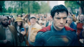 Rilis Trailer Superman, Petualangan Baru DC James Gunn Siap Dimulai