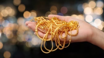 Harga Jual Emas Perhiasan Hari Ini Naik atau Turun? Ini Nilai Kalung hingga Cincin