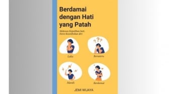 Review Buku Berdamai dengan Hati yang Patah: Menyembuhkan Luka Melalui Penerimaan