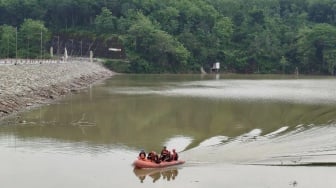 Terpeleset, Remaja Asal Ponorogo Dilaporkan Tenggelam di Waduk Bendo