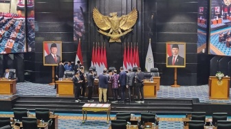 Gebrakan DPRD DKI: Promosi Rokok Bisa Kena Denda Rp 100 Juta, Izin Usaha Terancam Dicabut!