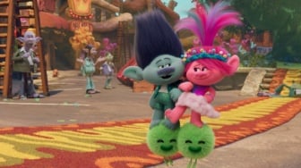 Ulasan Film Trolls Band Together: Film Animasi yang Memanjakan Mata