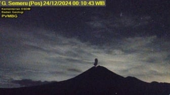 Gunung Semeru Kembali Erupsi, Warga Diimbau Waspada!