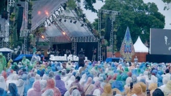 Seru! Hiburan dan Edukasi Satwa di Event Sunset Perdana Kebun TMII