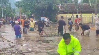 Banjir Bandang Terjang Situbondo: Sejumlah Fasilitas Umum Rusak