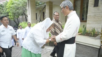 Haru Biru Natal di Semarang: Mbak Ita Pamitan di Keuskupan Agung