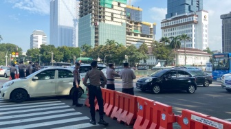 Jalan Medan Merdeka Barat Ditutup, Imbas Demo Tolak PPN 12 Persen di Patung Kuda