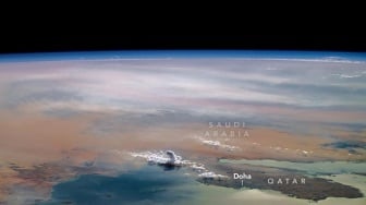 Menakjubkan! ISS Pamer Foto Kemunculan Tiang Awan di Arab