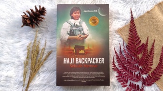 Keluh-kesah Mahasiswa Indonesia Kuliah di Mesir dalam Novel Haji Backpacker