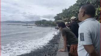 Bau Tumpahan Minyak Cemari Pesisir Candidasa Ganggu Liburan Wisatawan, Hotel Merugi