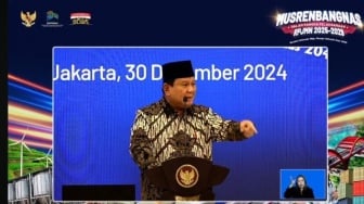 Cek Fakta: Prabowo Akan Samakan Gaji DPR dan MPR dengan PNS