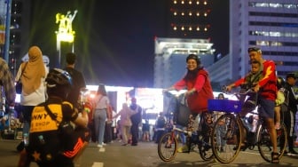 Suasana Car Free Night Jelang Pergantian Tahun di Bundaran HI