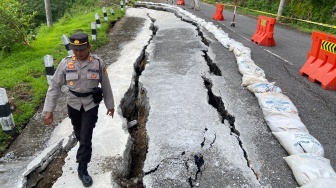 Jalur Patuk Gunungkidul Padat Merayap, Wisatawan Diminta Hindari Jalur Klaten-Gunungkidul via Clongop karena Ini