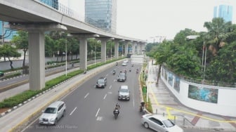 Penampakan Jakarta Hari Ini: Sepi dan Lancar, Beda Banget!