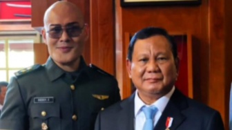 Deddy Corbuzier Marah-marah Makan Bergizi Gratis Dibilang Tak Enak: Sekaya Apa Ente Komplain?