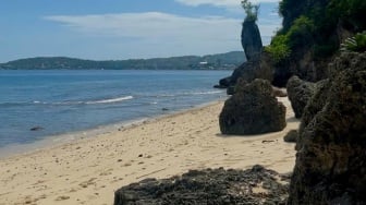 Pantai Munu Majene, Tempat Liburan dengan Pemandangan Hamparan Pasir Putih