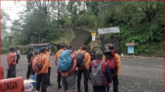 Nekat Tak Mau Ditemani Pemandu, Kini Pria Korea Hilang di Gunung Agung