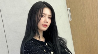 4 Tampilan Feminin ala Miyeon (G)I-DLE, dari Gaya Kasual hingga Mid-formal