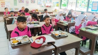 Siswa di Jakarta Akui Menu MBG Bikin Kenyang, Tapi Bukan Karena Rasa Makanannya