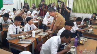 Pj Gubernur Jakarta: Susu dalam MBG Diberikan Dua Kali Sepekan