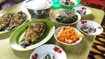 Bikin Nagih, Nikmatnya Hidangan di Rumah Makan Ikan Bakar Haji Topo