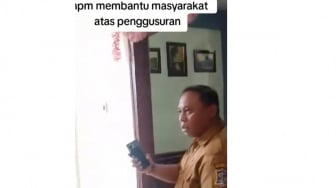 Viral Kecamatan Asemrowo Surabaya Digeruduk Massa: Saya Kaget, Takut dan Langsung Lari