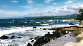 Mengenal Pantai Jayanti, Pesona Wisata Alam Bagian Selatan Pulau Jawa yang Memukau