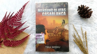 Semangat Belajar Gadis Yatim Piatu dalam Novel Mendung di Atas Casablanca