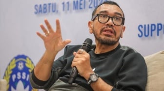 Skandal Korupsi Pertamina Makin Panas: Arya Sinulingga Bantah Terlibat, Sebut Fitnah!