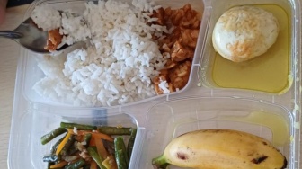 Anggaran Makan Bergizi Gratis untuk SD Naik Rp2.000, Menu Ganti Telur Ayam