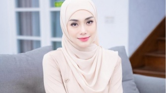 Jadi Mualaf, Celine Evangelista Berhijab Dipuji Cantik Bak Bidadari Bersayap