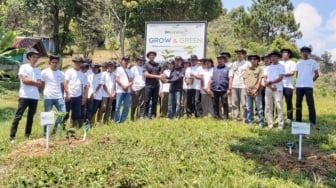 Pengaruh Program BRI Menanam-Grow and Green terhadap Peningkatan Aspek Ekologi dan Sosek Masyarakat Desa Sukamakmur