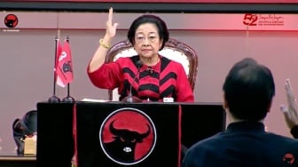 Masih Prihatin Pasangan Ganjar-Mahfud Kalah dan Nomor 3, Megawati: Gile, Ini Rekayasa Darimana?