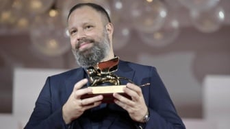 5 Rekomendasi Film Karya Yorgos Lanthimos dengan Cerita Absurd namun Unik