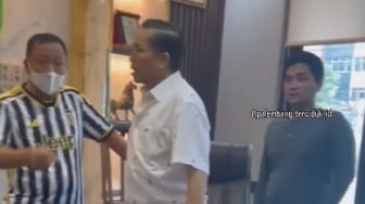 Detik-detik Operasi Tangkap Tangan Kadisnakertrans Sumsel Viral di Medsos