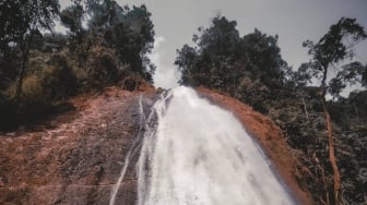 Curug Cihear, Lokasi Liburan Terbaik untuk Wisatawan Pencinta Tantangan