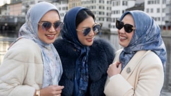 Keindahan Alam Swiss dalam Sentuhan Elegan Buttonscarves: Kolaborasi Fashion dan Pariwisata yang Memukau