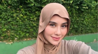 Syahnaz Sadiqah Pamer Gaya Hijab, Perubahan Wajahnya Jadi Gunjingan: Hidung Baru?